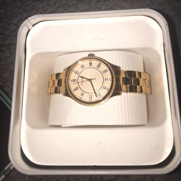 Gold Fossil watch - Picture 1 of 2